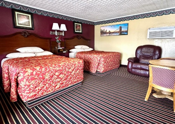 Relax Inn Vinita image 22