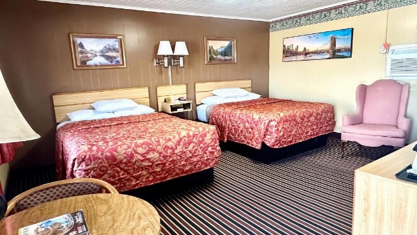 Relax Inn Vinita image 37