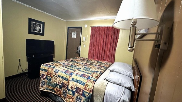 Relax Inn Vinita image 50